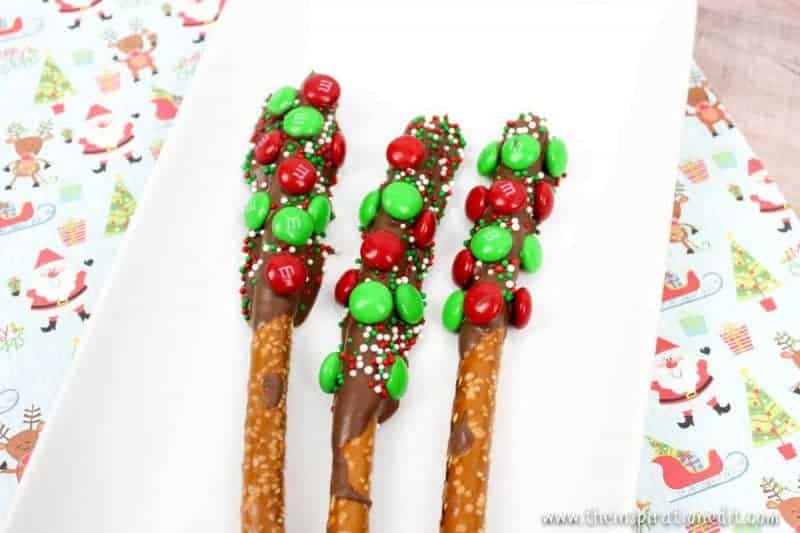 Christmas Pretzel rods