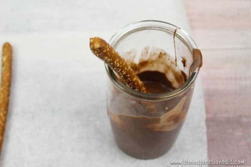 Christmas Pretzel rods