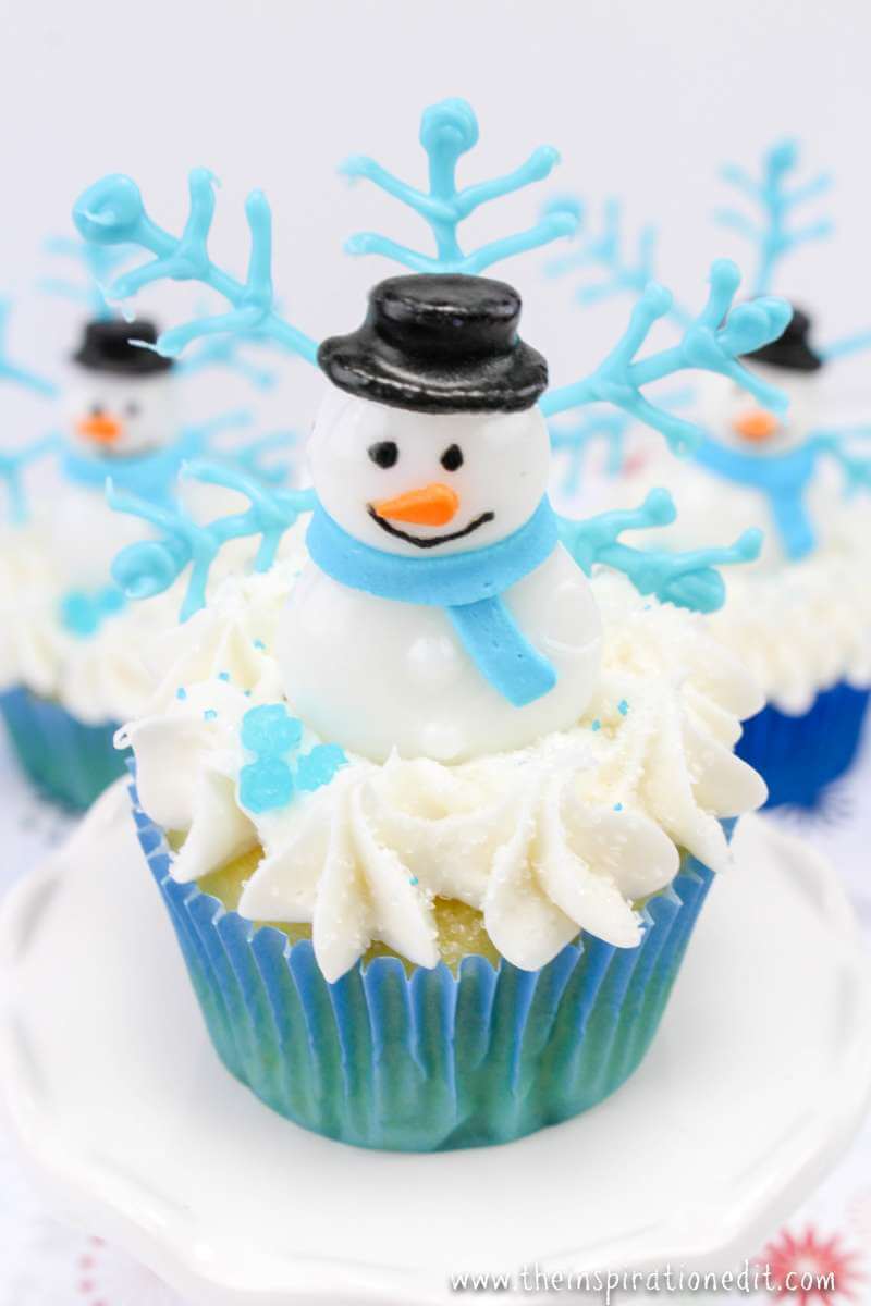 snowman cupcakes