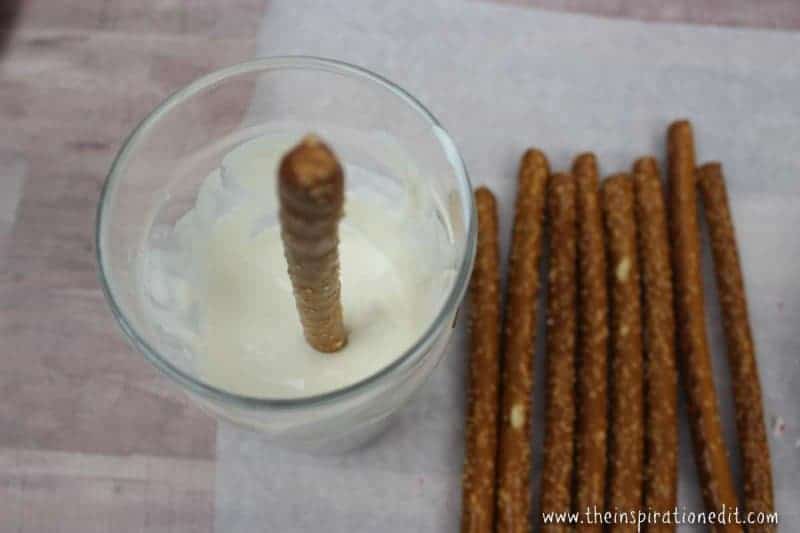 DIY Christmas Pretzels