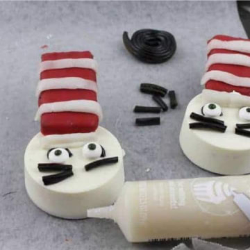 Dr Seuss Cat in the Hat Oreo Cookies.