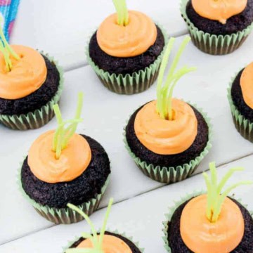 Hidden Carrot Easter Cupcakes.