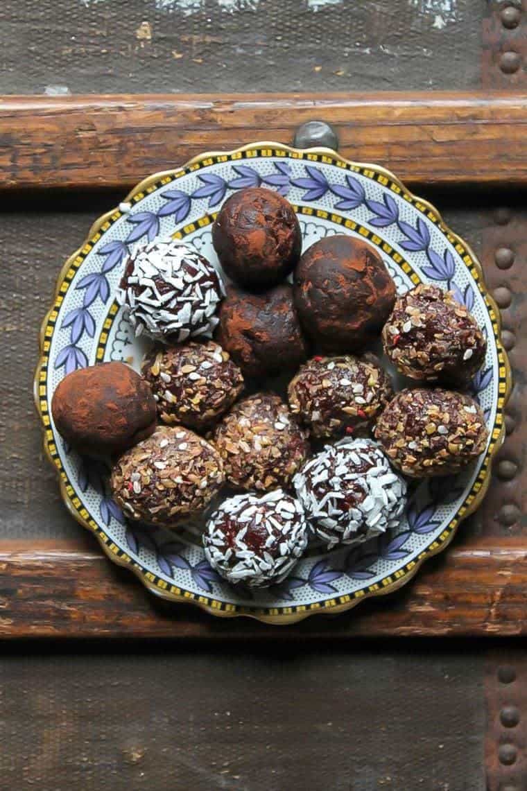 Instant-Pot-beetroot-bliss-balls