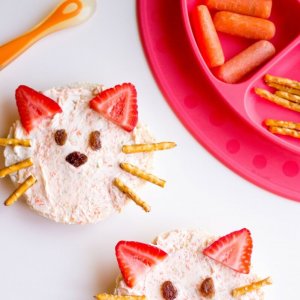 Cat Celery and Carrot Cream Cheese Bagels: Fun Food Idea for Kids.