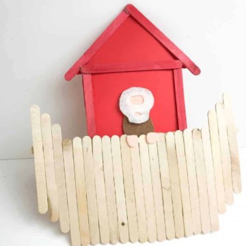 Noah's Ark Craft Using Popsicle Sticks.