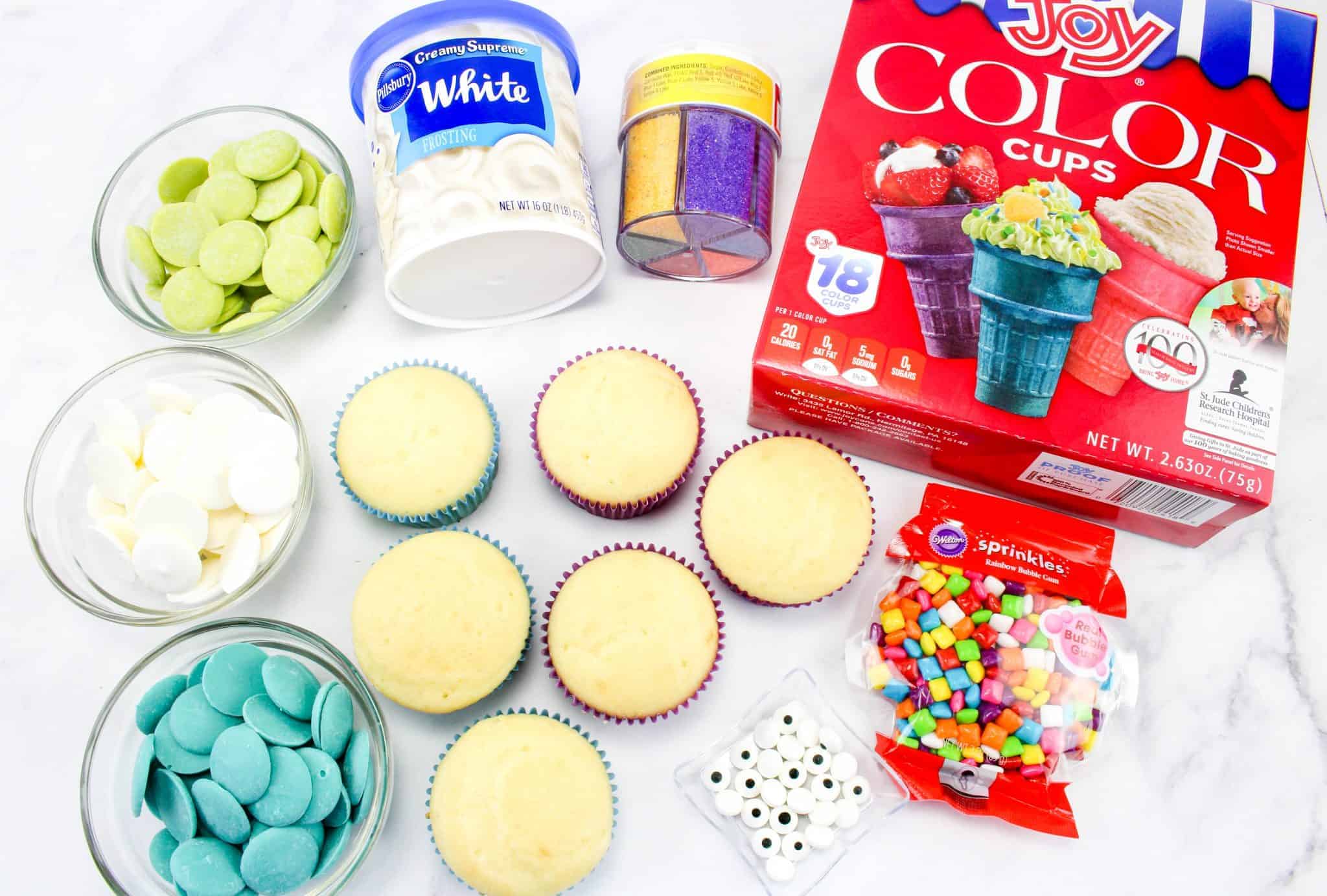 Peacock Cupcakes Party Food Ideas · The Inspiration Edit