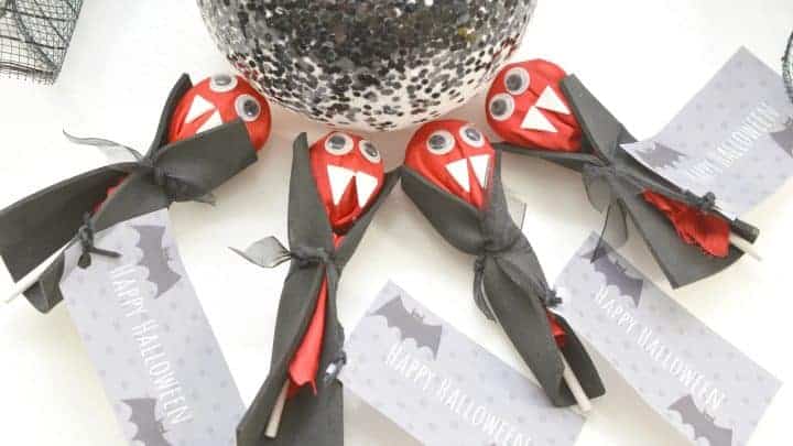 DIY Vampire Lollipops For Halloween