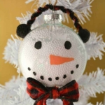 Super Cute DIY Snowman Decoration.