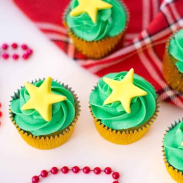 Christmas Tree Cupcakes.