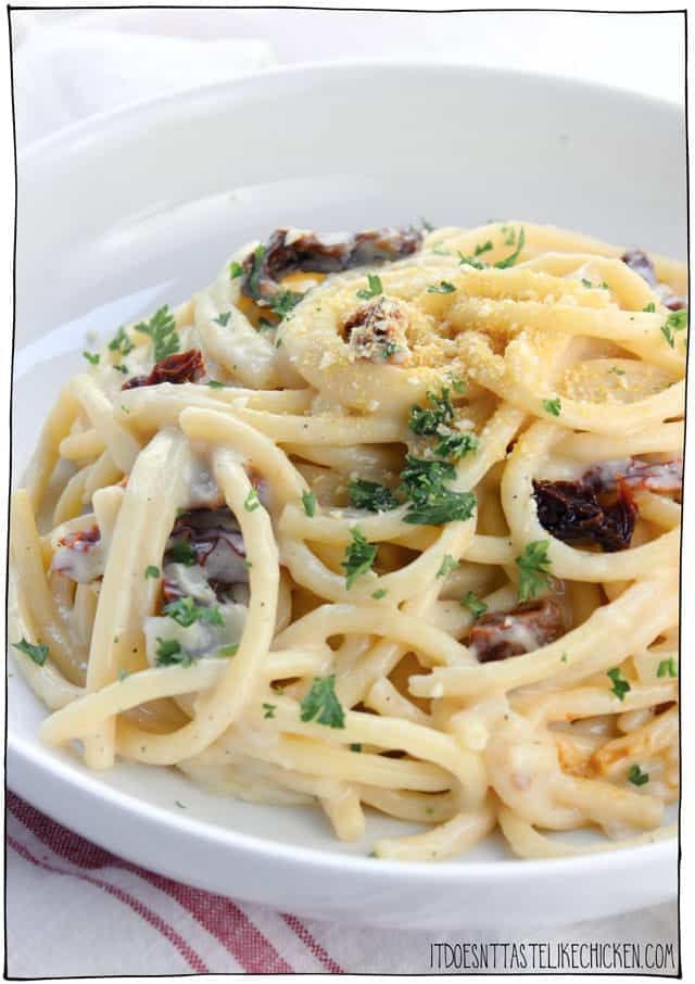 fast-and-easy-vegan-carbonara-dairy-egg-free-quick-dinner-pasta