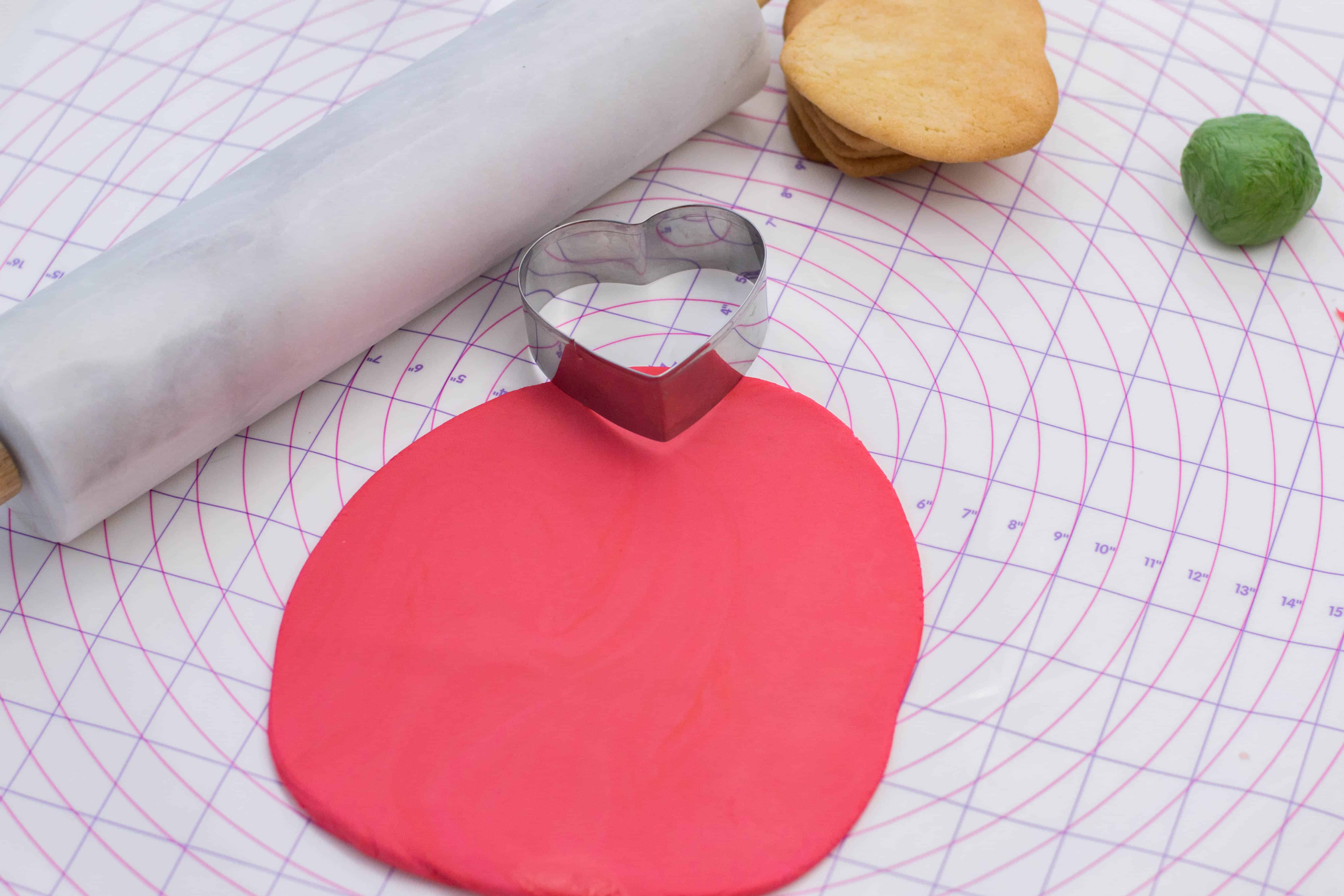 strawberry shaped cookies