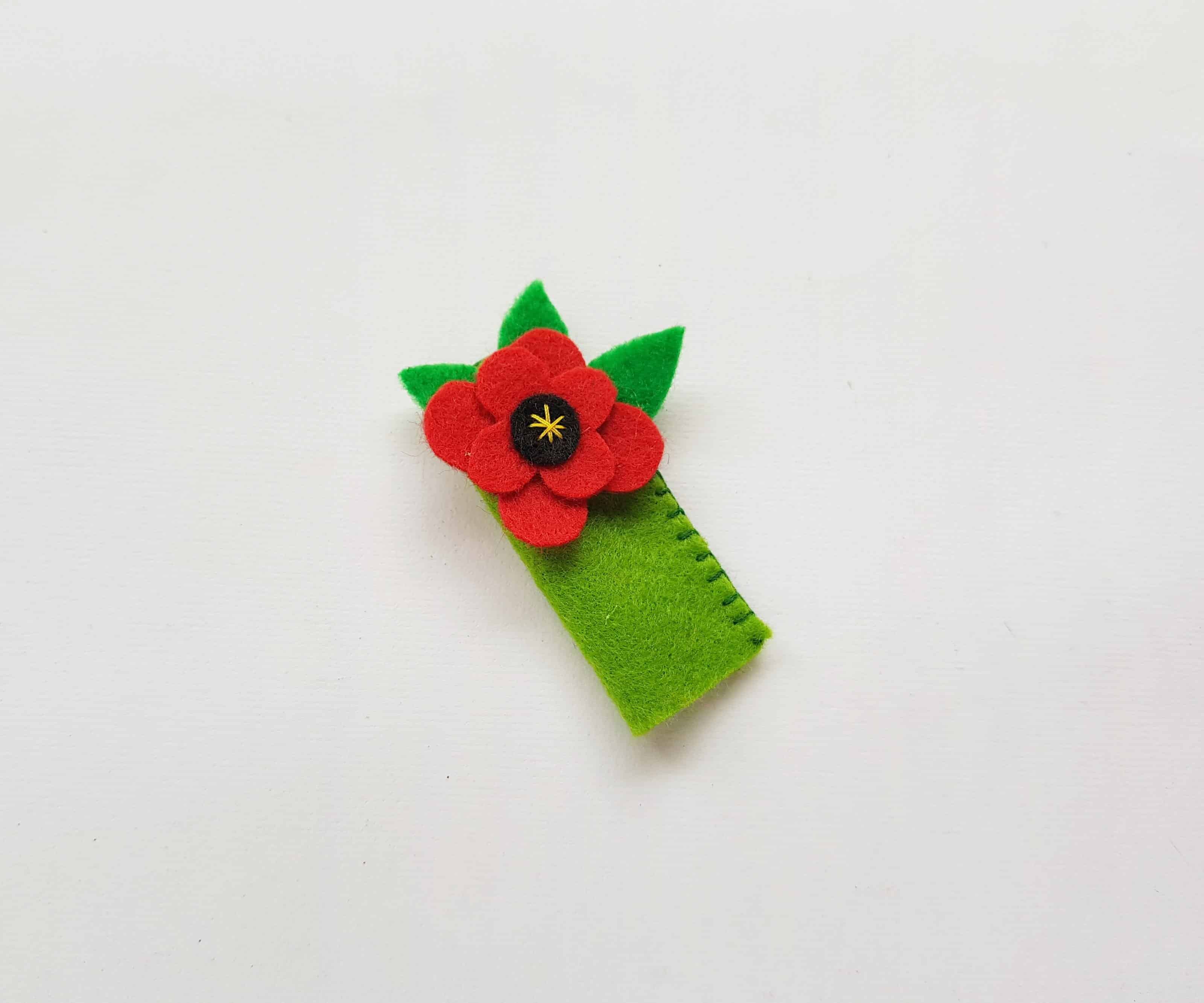 Making a Poppy Pencil Topper.