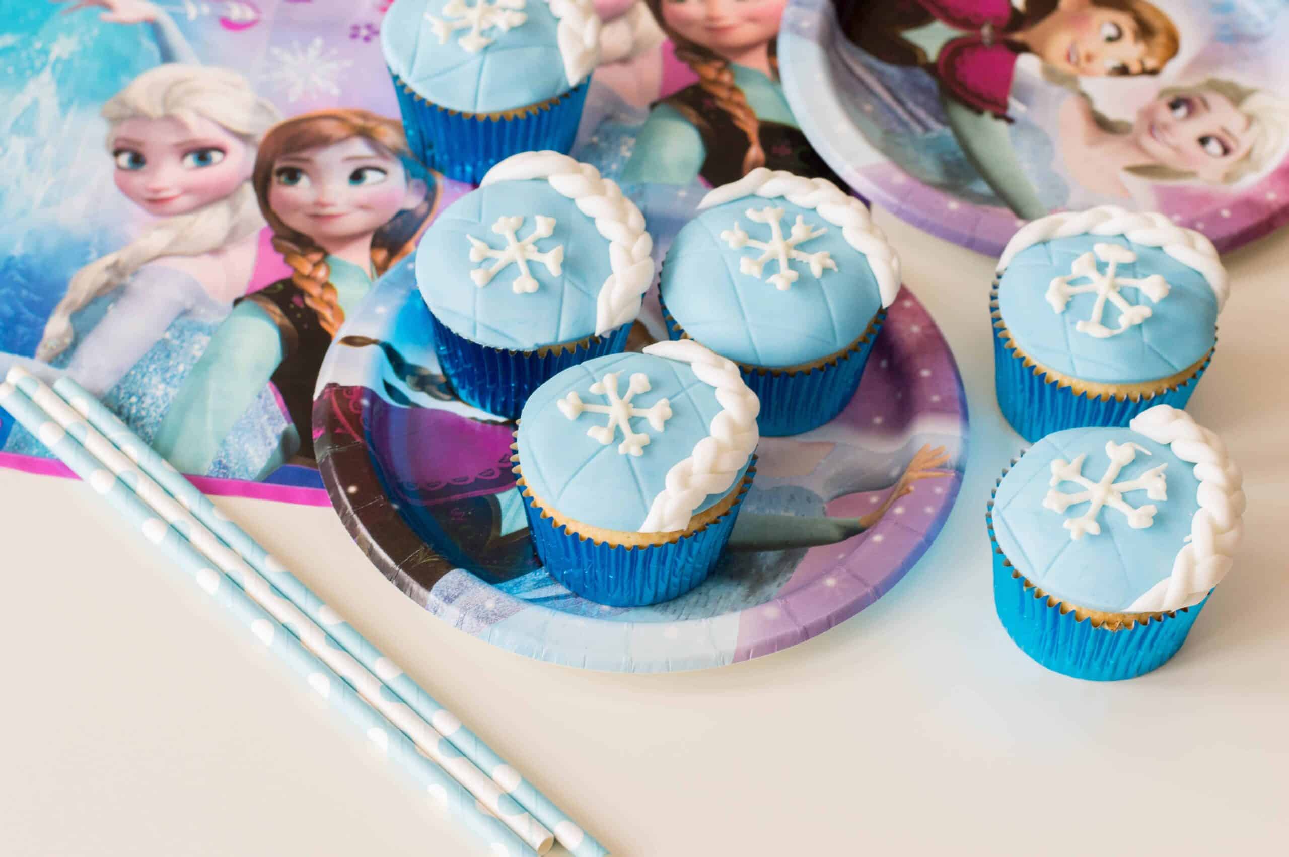 Disney Frozen Elsa Cupcakes · The Inspiration Edit