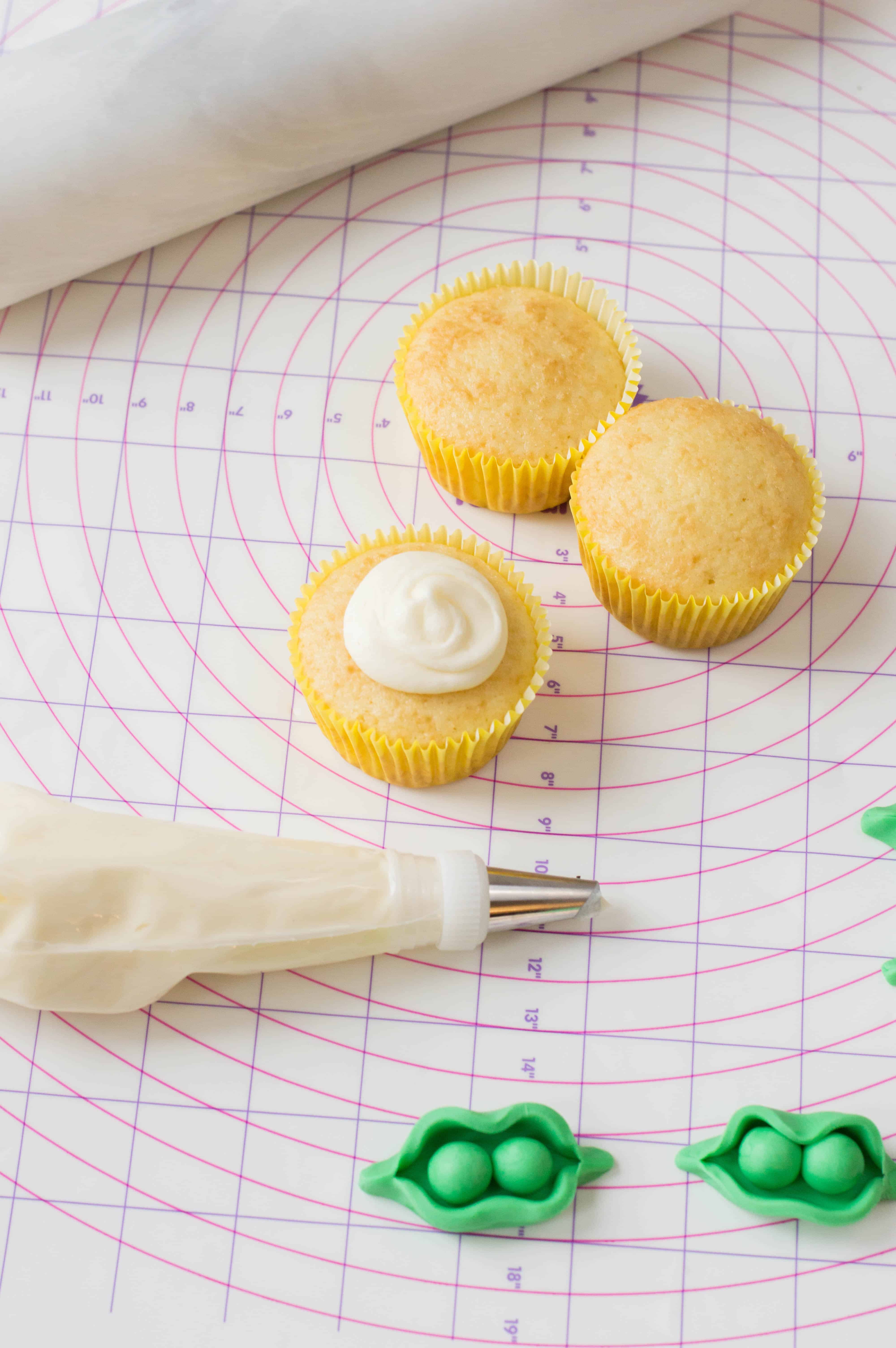 Using Buttercream on your Harvest Cupcakes