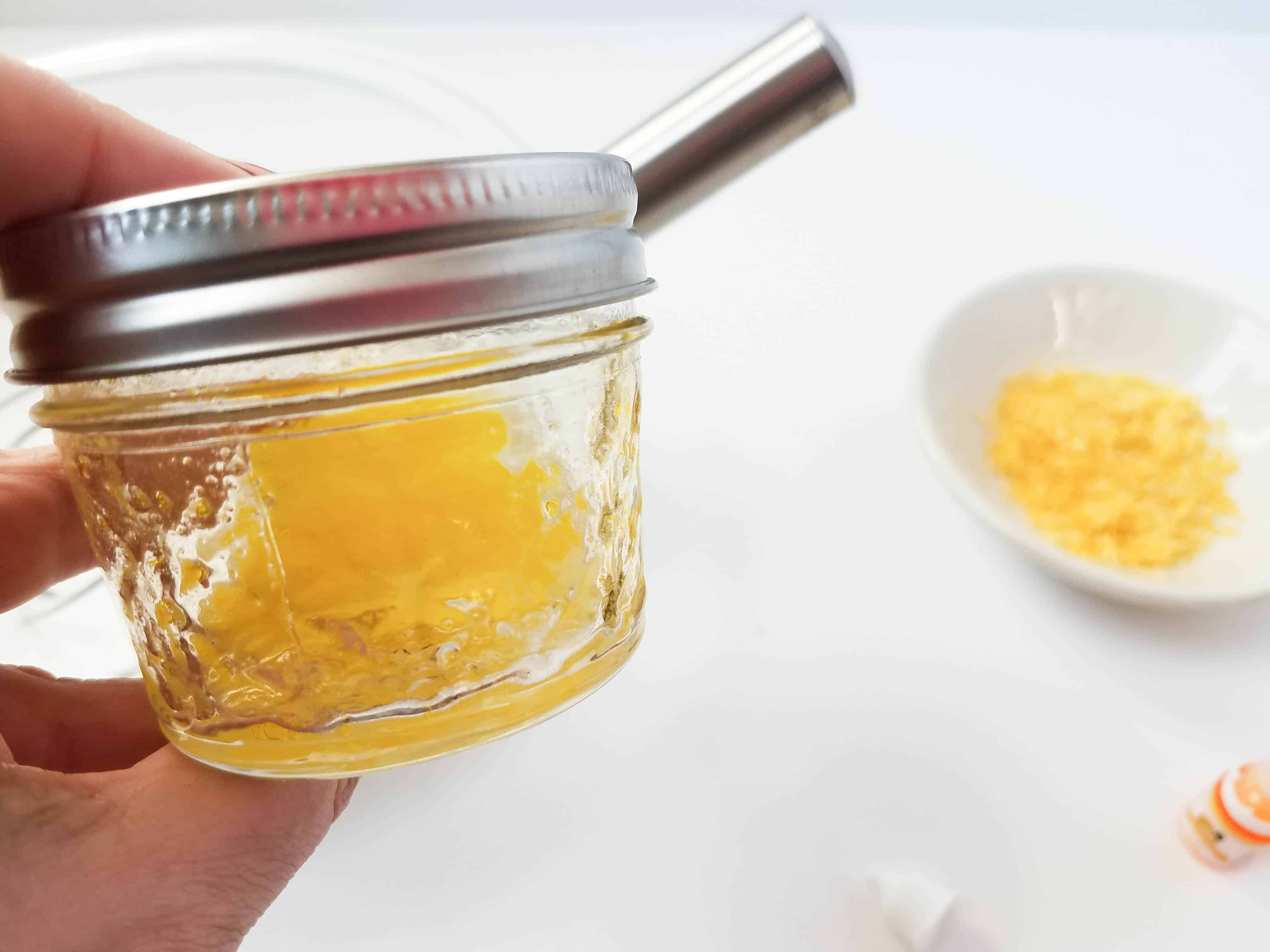 The Best Bath Bombs With Fresh Lemon Zest.