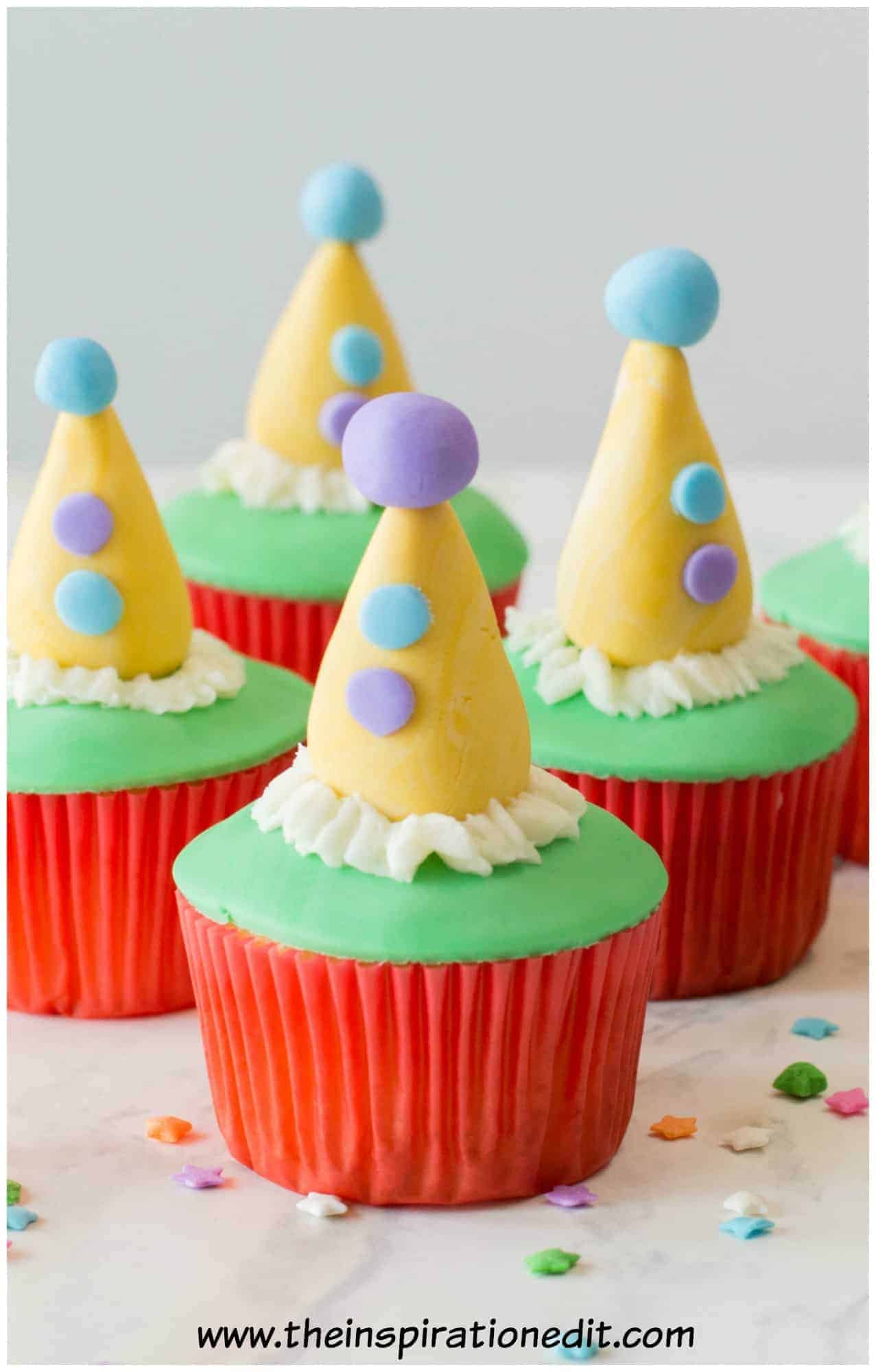 clown cupcakes
