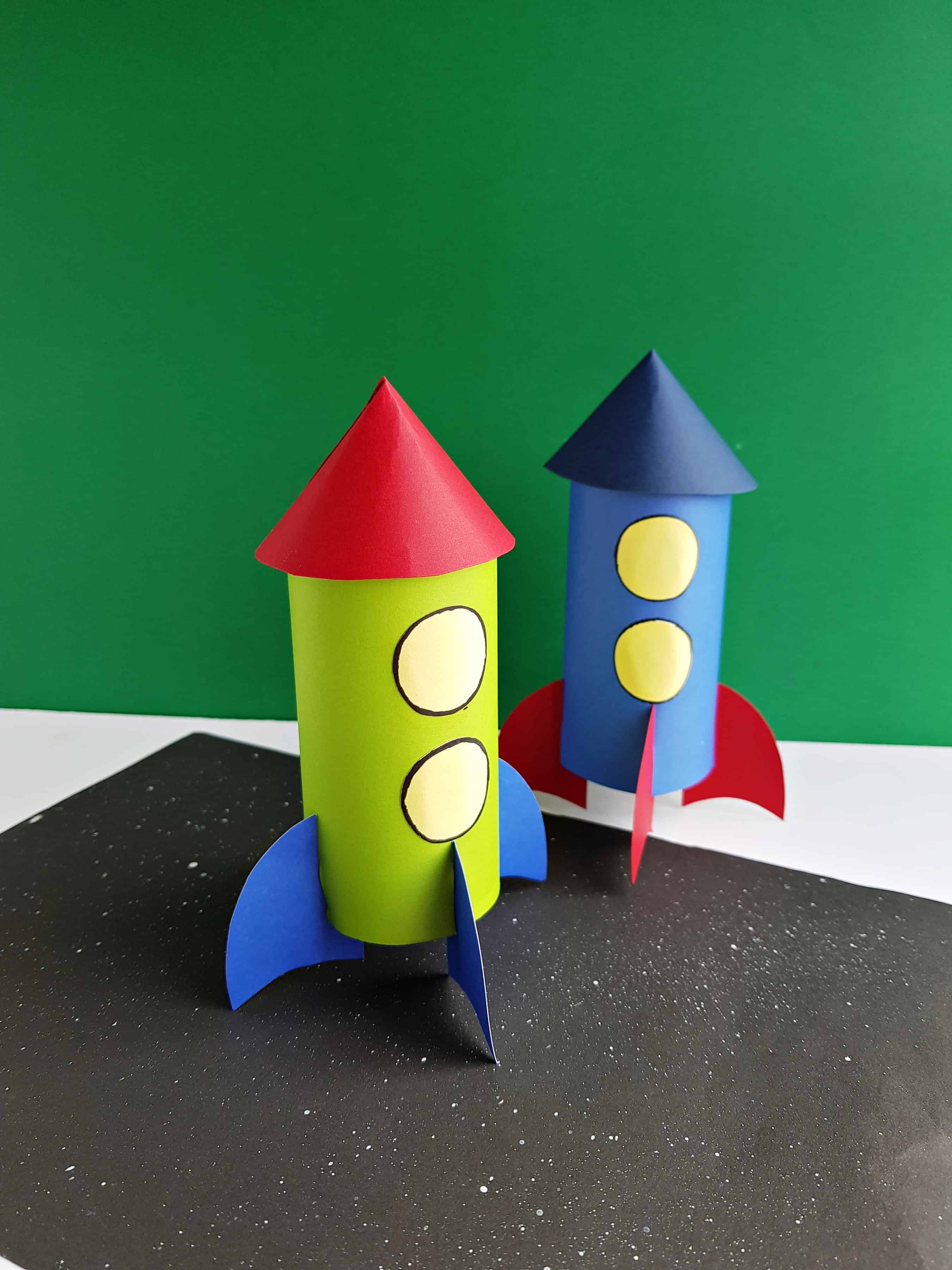easy ways to make a paper rocket