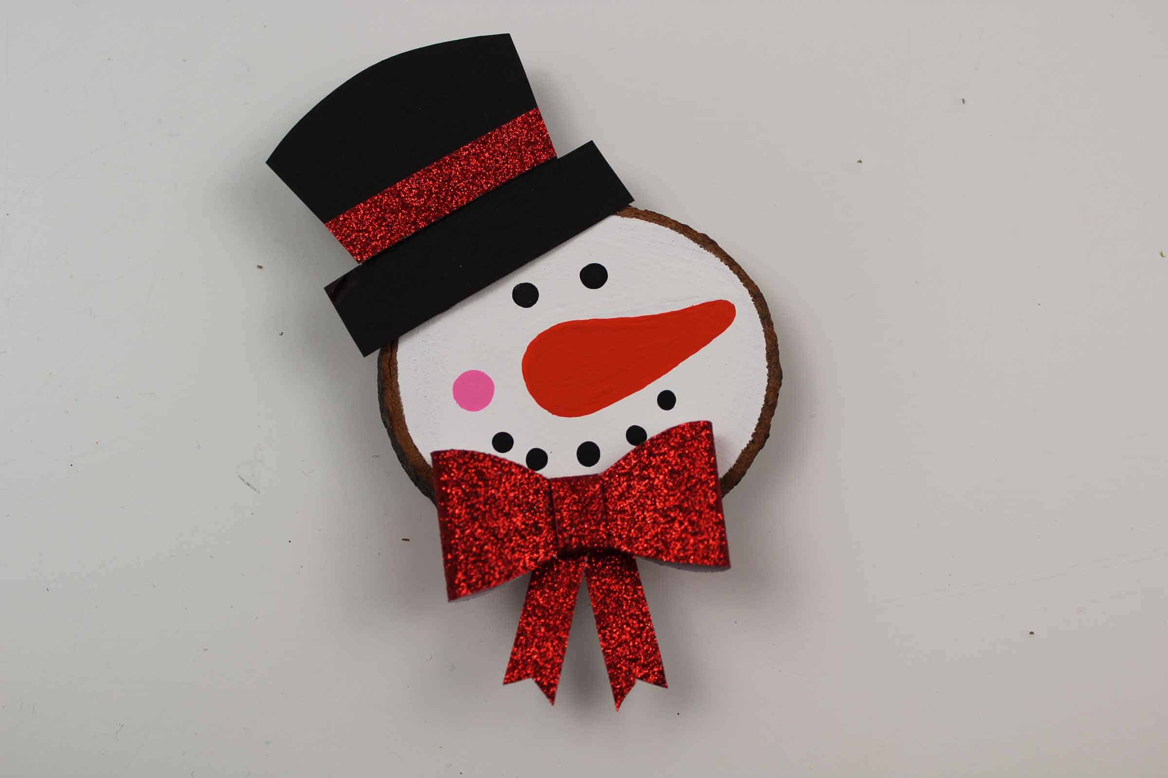 Wooden Snowman Craft.