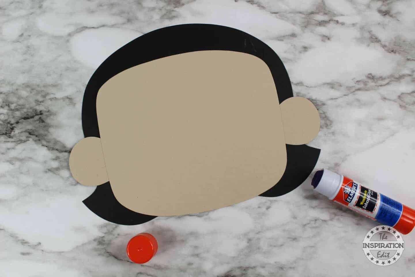 Vampire Paper Craft Making the Vampire's Head.