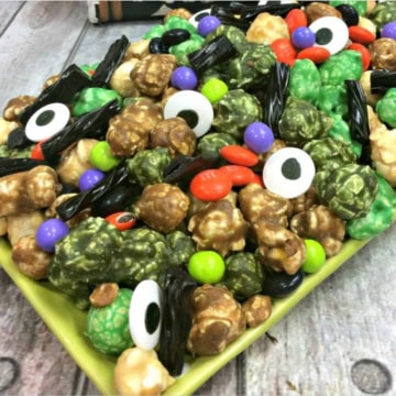 Halloween Popcorn Zombie Style.