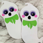 Halloween Puppet Ghost Craft.