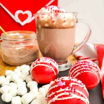 Valentine's Day Hot Cocoa Bombs.