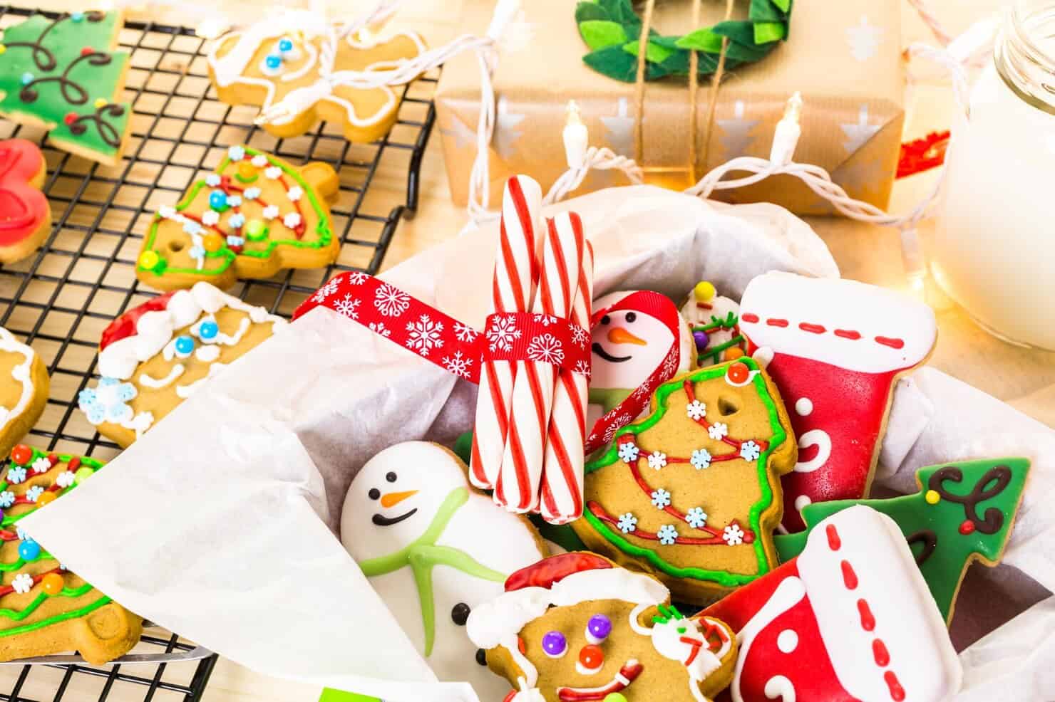 Easy Christmas Candy Crafts | The Inspiration Edit
