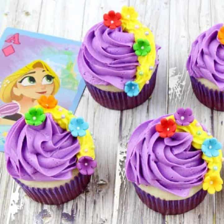 Rapunzel Cupcakes.