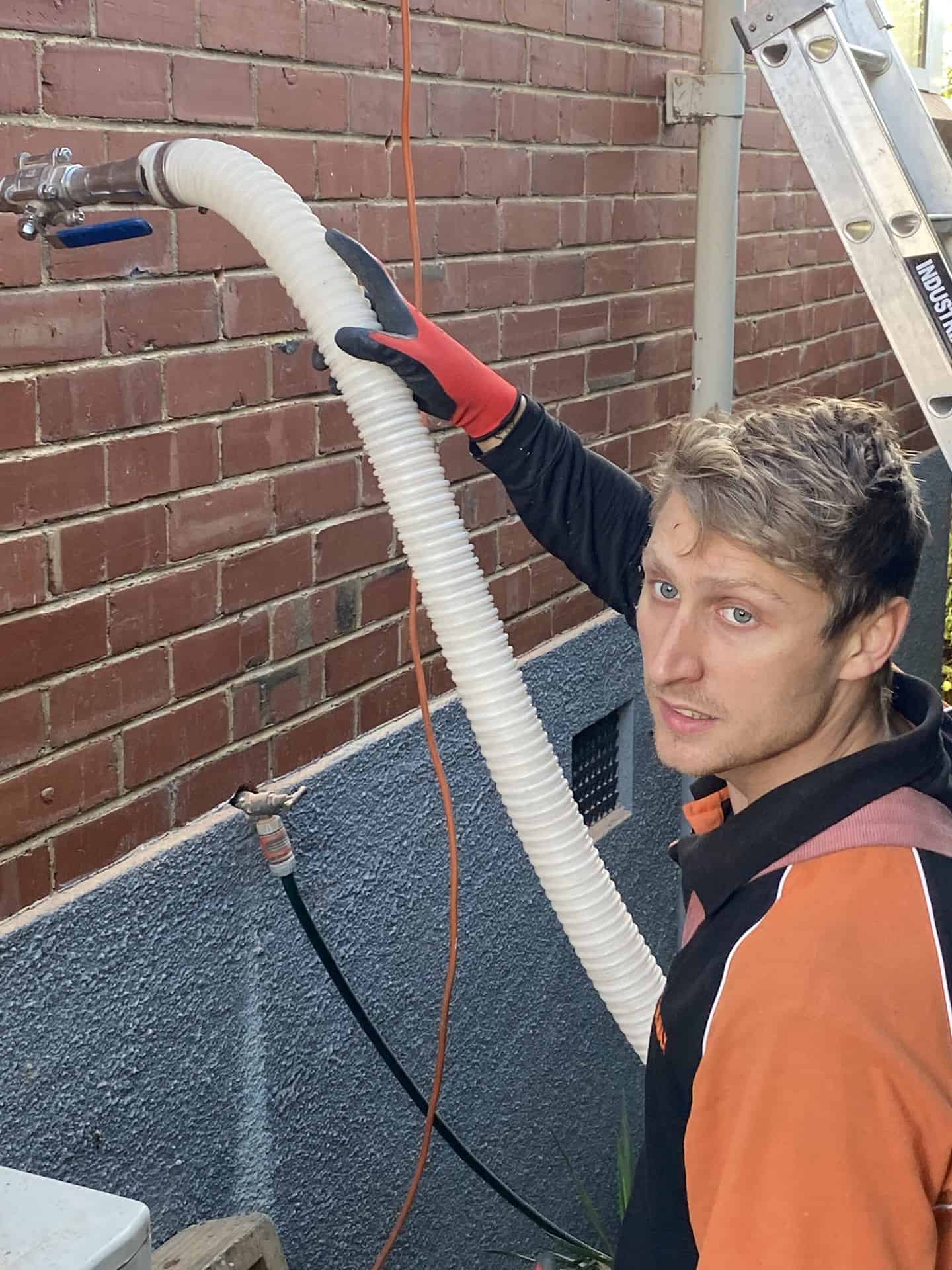 Getting Exterior Wall Insulation with Insulmax.