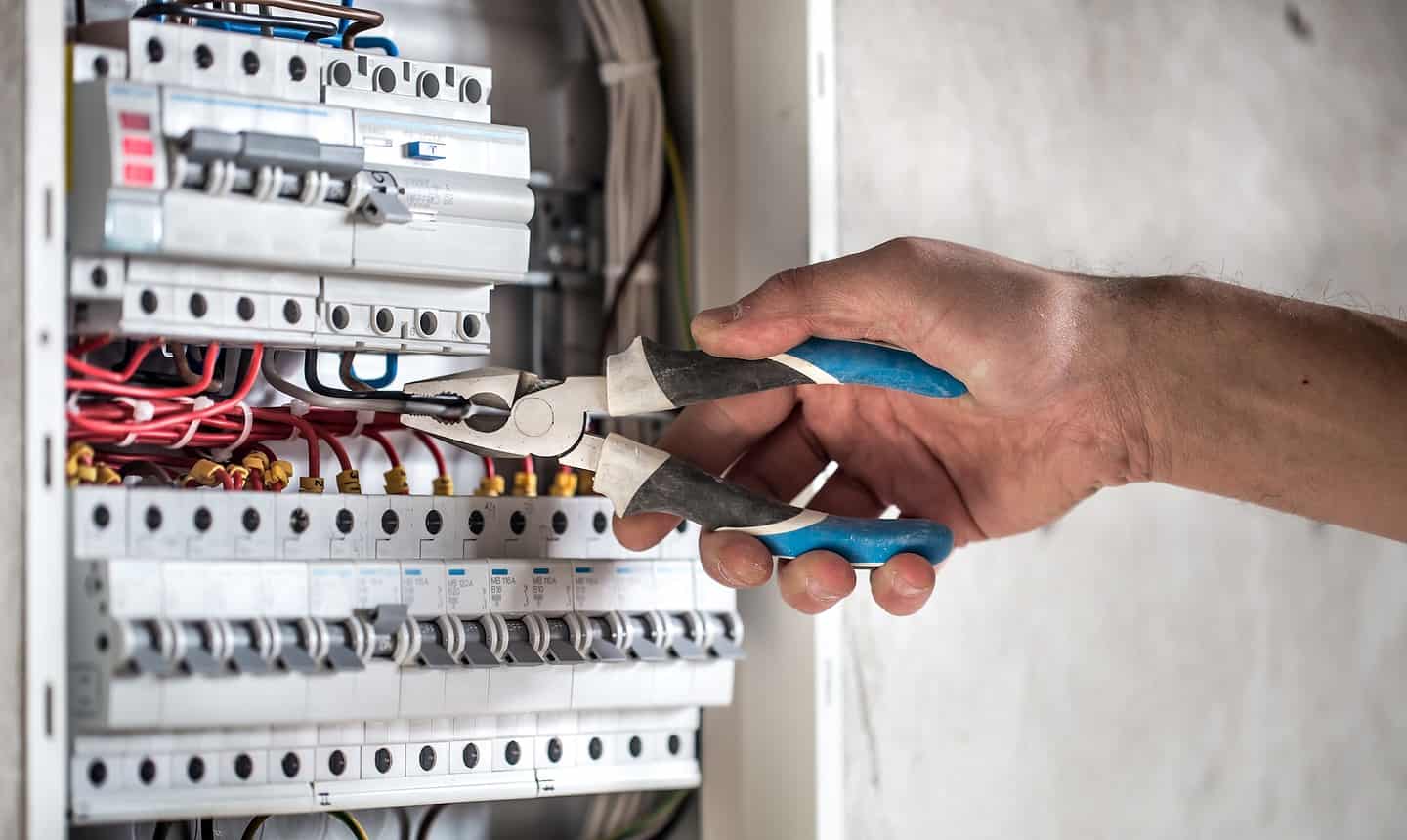 Expert Electrical Services in MN Powering Your Home With