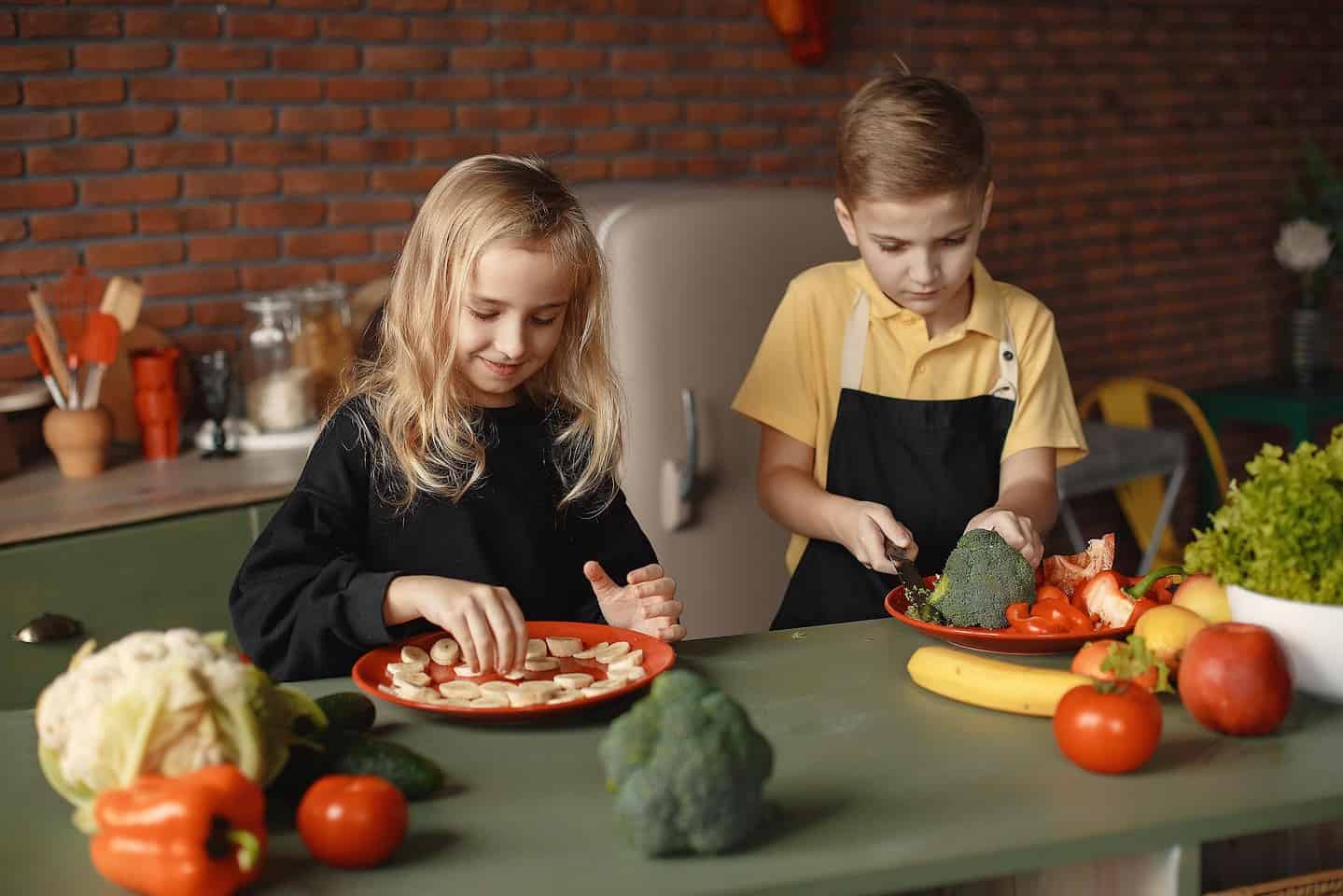 Encourage Kids to Help With Meal Preparation