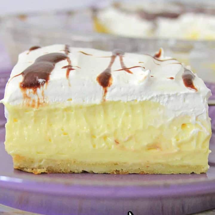 Creamy Vanilla Eclair Cake Recipe.