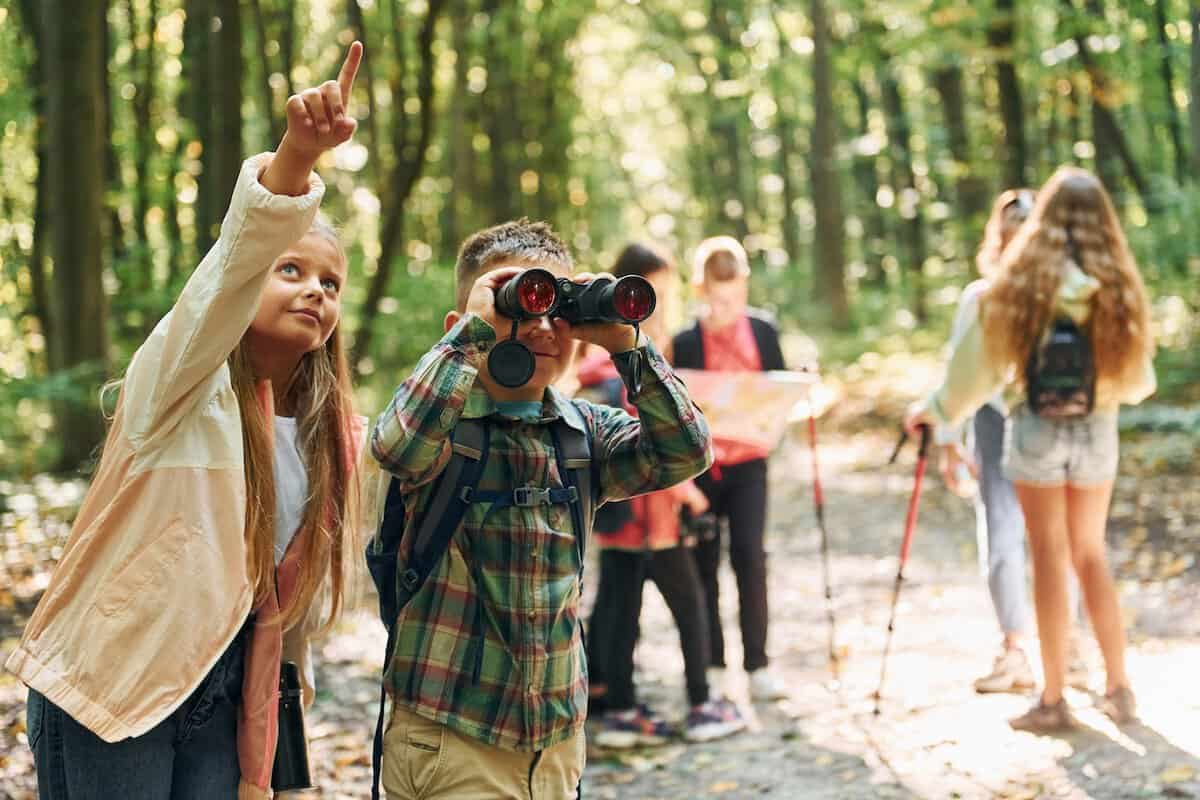 Build Confidence in Children Through Outdoor Exploration
